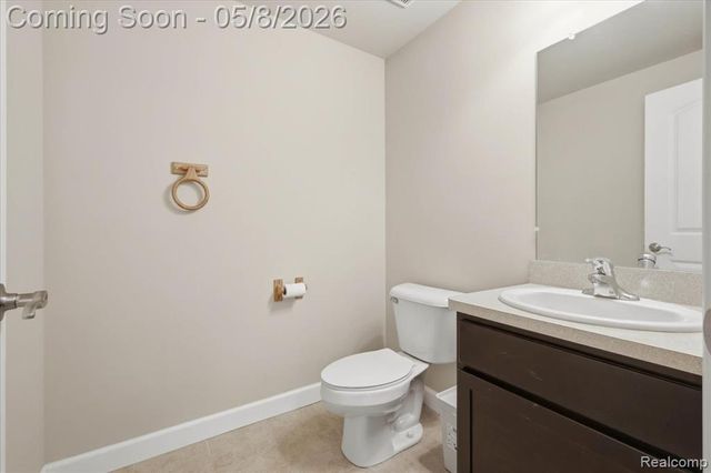 1114 Wales Drive, Lake Orion, MI 48359