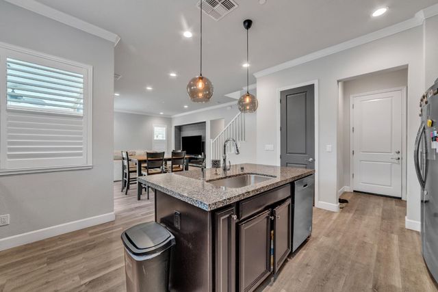 1083 Yucca Dr, El Dorado Hills, CA 95762