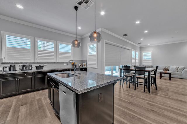 1083 Yucca Dr, El Dorado Hills, CA 95762