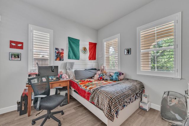 1083 Yucca Dr, El Dorado Hills, CA 95762