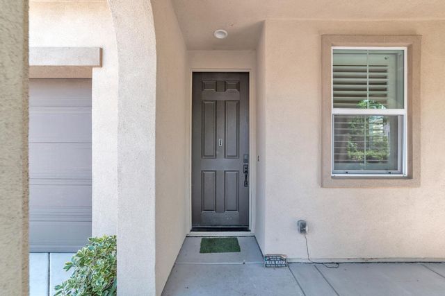 1083 Yucca Dr, El Dorado Hills, CA 95762