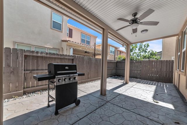 1083 Yucca Dr, El Dorado Hills, CA 95762