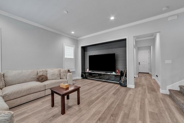 1083 Yucca Dr, El Dorado Hills, CA 95762