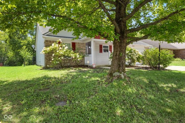 11115 Hunters Boulevard, Indianapolis, IN 46235