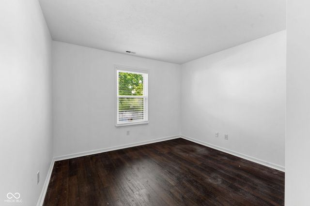 11115 Hunters Boulevard, Indianapolis, IN 46235