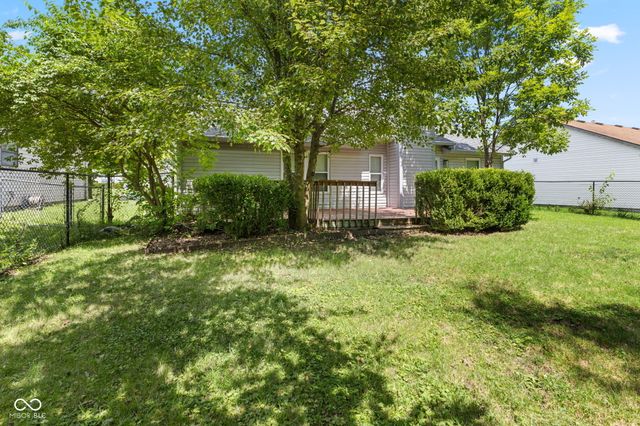 11115 Hunters Boulevard, Indianapolis, IN 46235