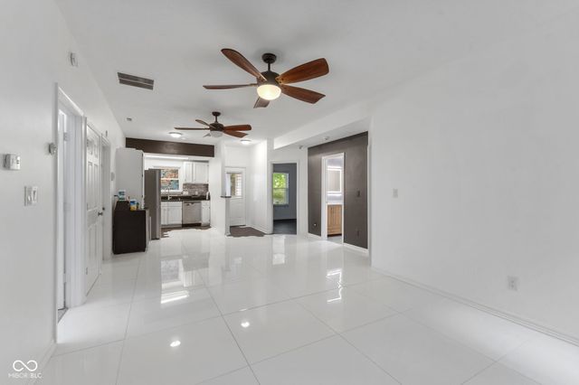 11115 Hunters Boulevard, Indianapolis, IN 46235
