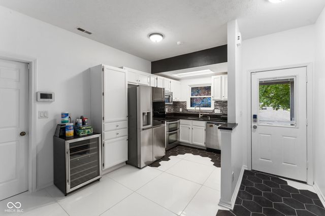 11115 Hunters Boulevard, Indianapolis, IN 46235