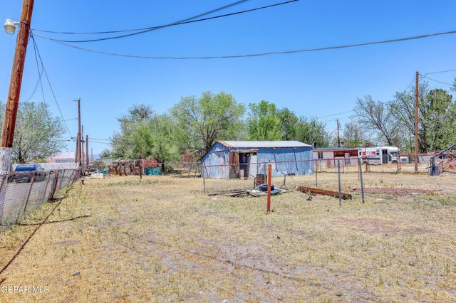 521 CENTER Way, El Paso, TX 79915