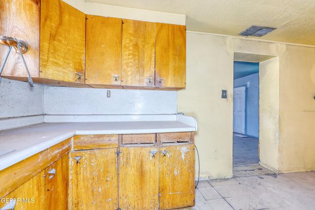 521 CENTER Way, El Paso, TX 79915