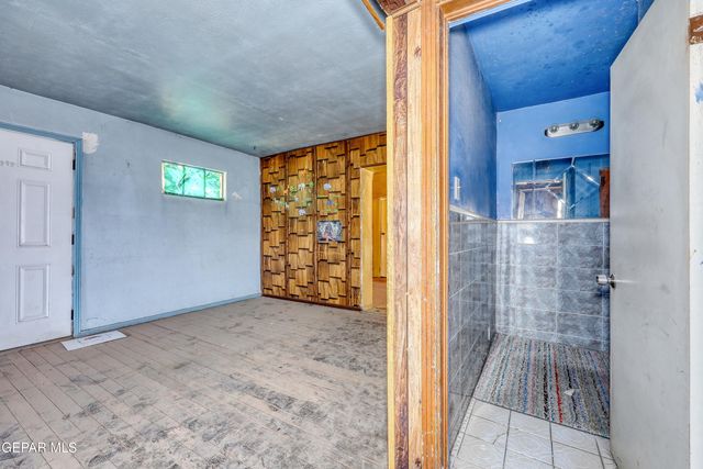 521 CENTER Way, El Paso, TX 79915