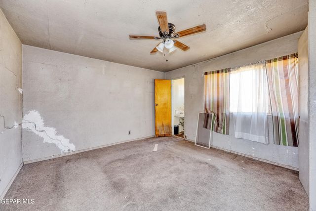 521 CENTER Way, El Paso, TX 79915