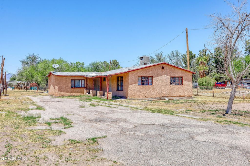 521 CENTER Way, El Paso, TX 79915