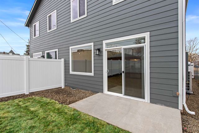 917 E Providence Ave, Spokane, WA 99207