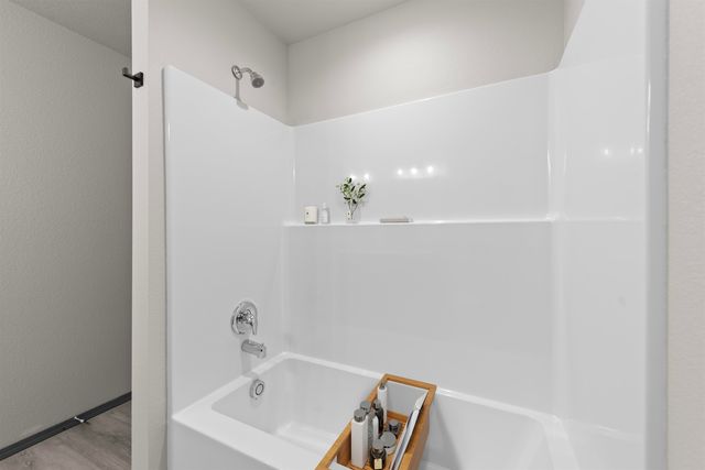 917 E Providence Ave, Spokane, WA 99207