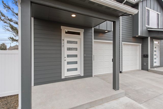 917 E Providence Ave, Spokane, WA 99207