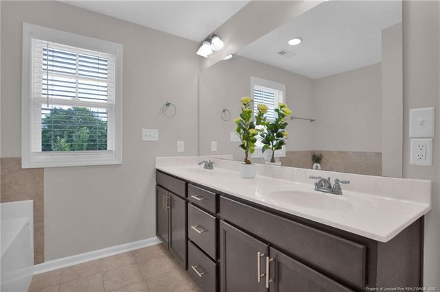 315 Carolina Drive, Raeford, NC 28376