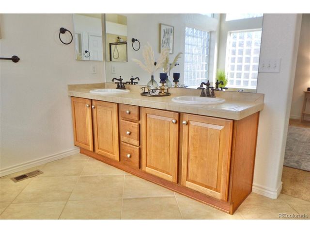 7304 Sapphire Pointe Blvd, Castle Rock, CO 80108