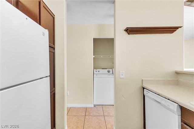6673 Diamond Care Drive, Las Vegas, NV 89122