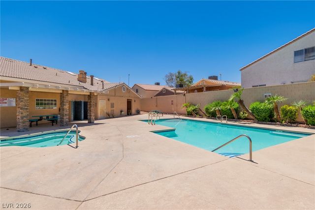 6673 Diamond Care Drive, Las Vegas, NV 89122