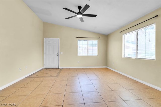 6673 Diamond Care Drive, Las Vegas, NV 89122