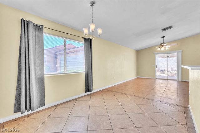 6673 Diamond Care Drive, Las Vegas, NV 89122
