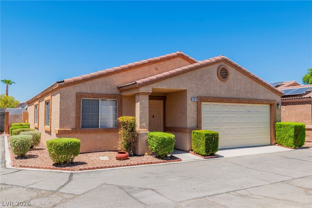6673 Diamond Care Drive, Las Vegas, NV 89122