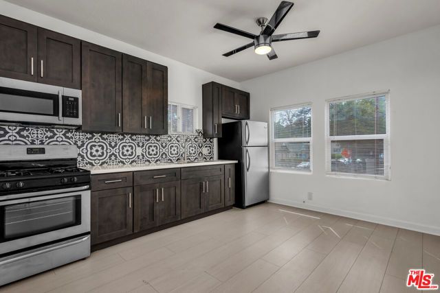 300 Patton Street, Los Angeles, CA 90026