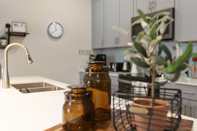 278 OCEAN COURSE AVENUE, Davenport, FL 33896