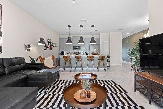 278 OCEAN COURSE AVENUE, Davenport, FL 33896