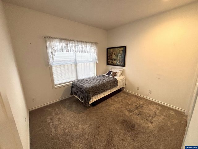 542 Lakefair Pl N, Keizer, OR 97303