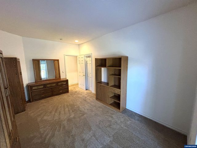 542 Lakefair Pl N, Keizer, OR 97303
