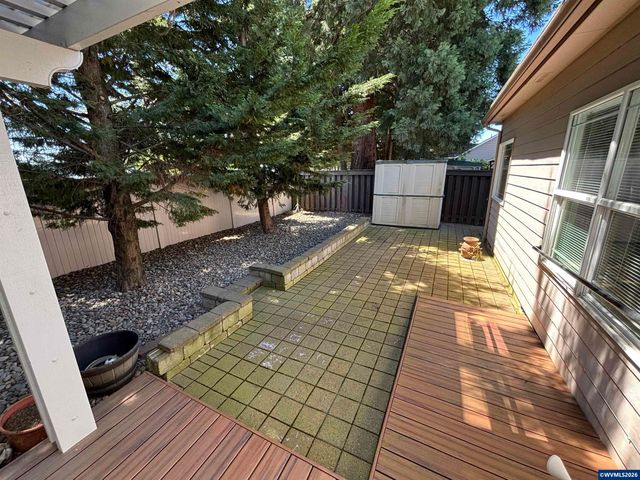 542 Lakefair Pl N, Keizer, OR 97303