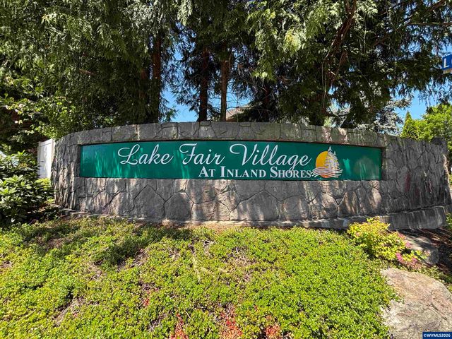 542 Lakefair Pl N, Keizer, OR 97303