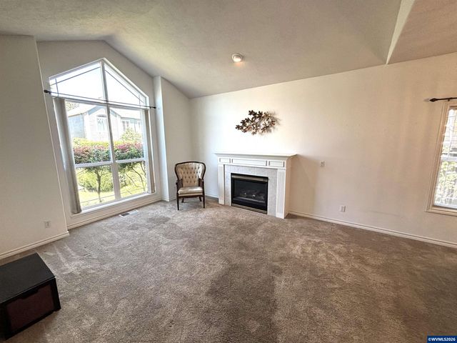 542 Lakefair Pl N, Keizer, OR 97303