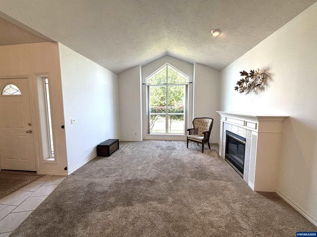 542 Lakefair Pl N, Keizer, OR 97303