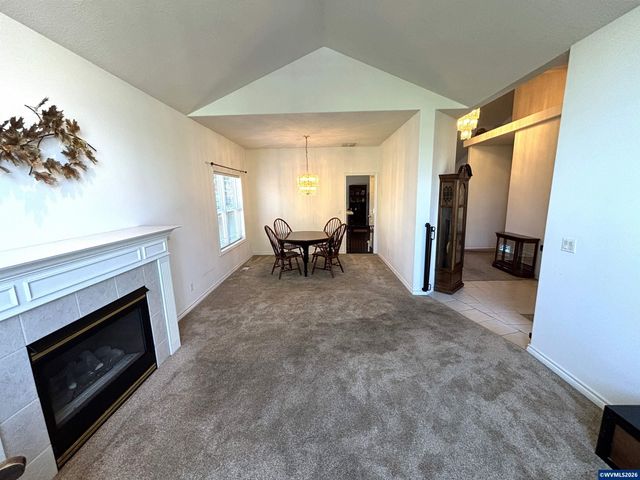542 Lakefair Pl N, Keizer, OR 97303