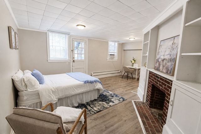16 Chauncy St B, Cambridge, MA 02138