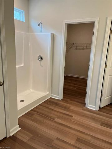 629 Cam Circle, High Point, NC 27265