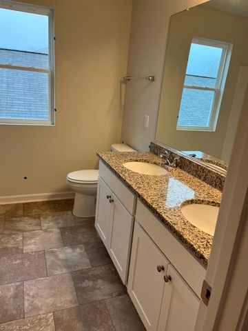 629 Cam Circle, High Point, NC 27265