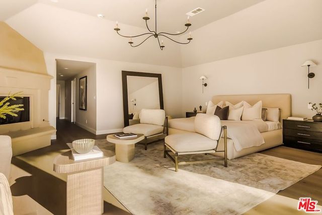 2179 Linda Flora Drive, Los Angeles, CA 90077