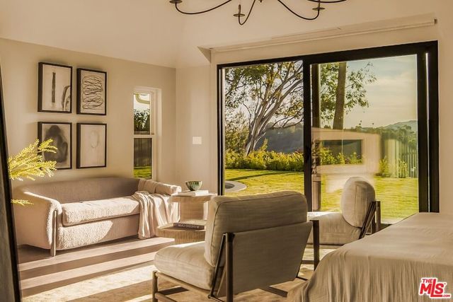2179 Linda Flora Drive, Los Angeles, CA 90077