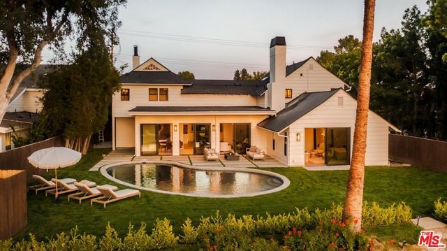 2179 Linda Flora Drive, Los Angeles, CA 90077