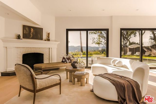 2179 Linda Flora Drive, Los Angeles, CA 90077