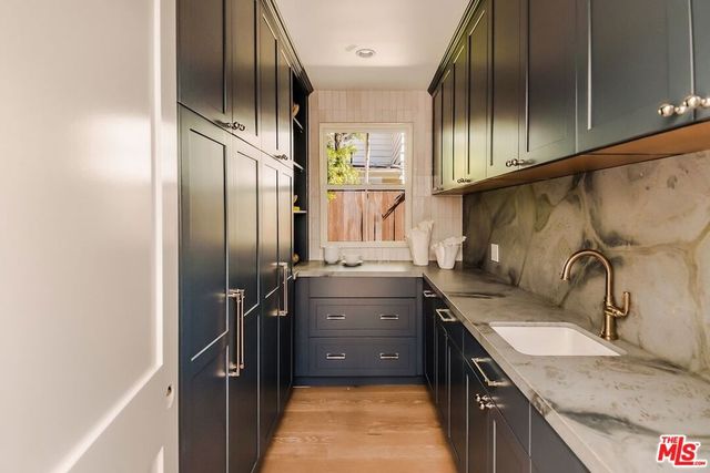 2179 Linda Flora Drive, Los Angeles, CA 90077