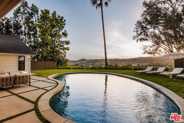 2179 Linda Flora Drive, Los Angeles, CA 90077