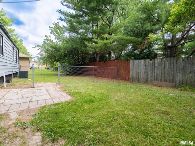 622 W HAWLIETTE Court, Peoria, IL 61614