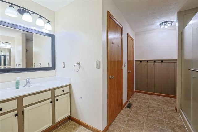 5984 Tyler Point Drive, Fairfield, OH 45011