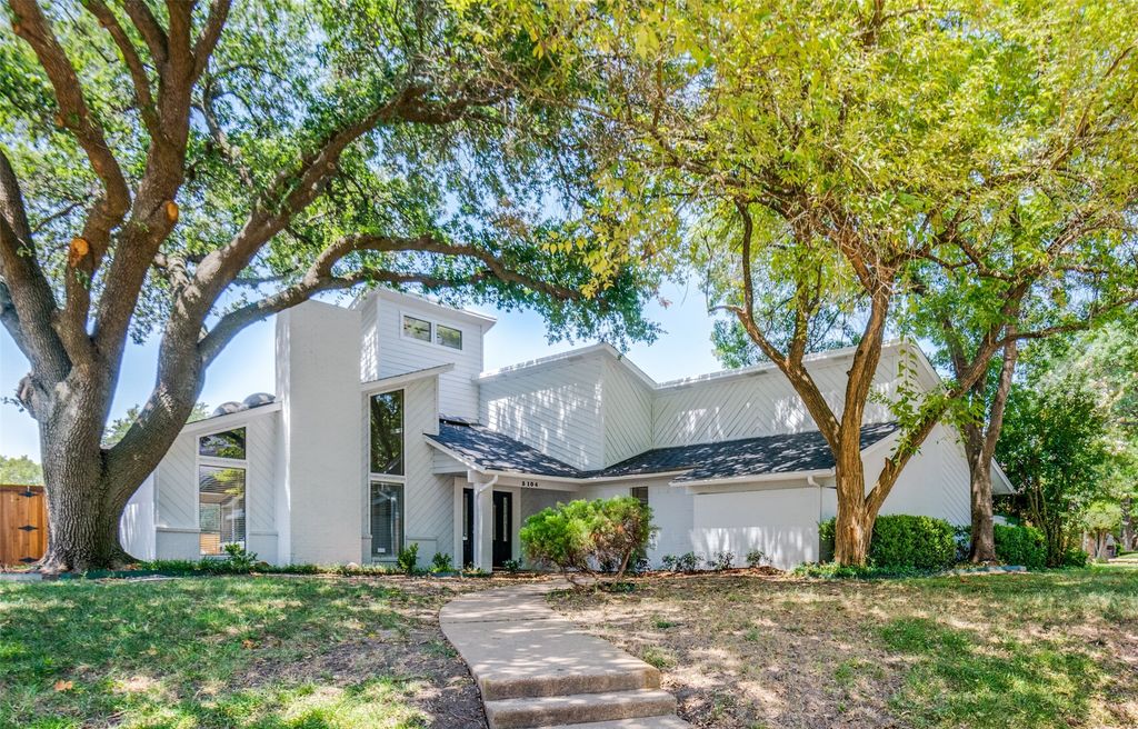 3104 Cambridge Drive, Rowlett, TX 75088