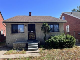 8160 Sussex Street, Detroit, MI 48228